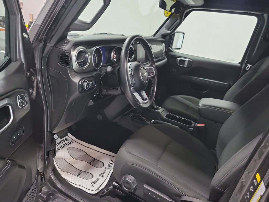 Certified 2022 Jeep Wrangler Unlimited Sahara AWD/4WD image 26