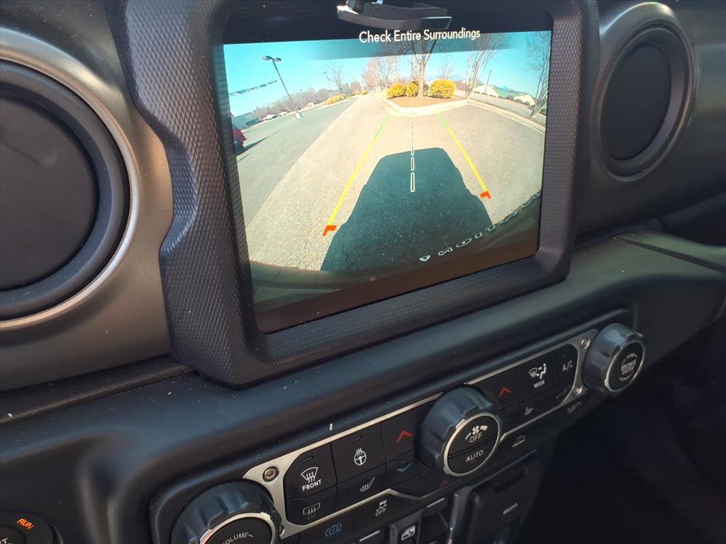 Used 2023 Jeep Wrangler Unlimited w/ Cold Weather Group AWD/4WD image 36