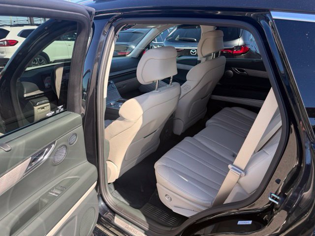 Certified 2025 Genesis GV80 2.5T Advanced AWD/4WD image 25