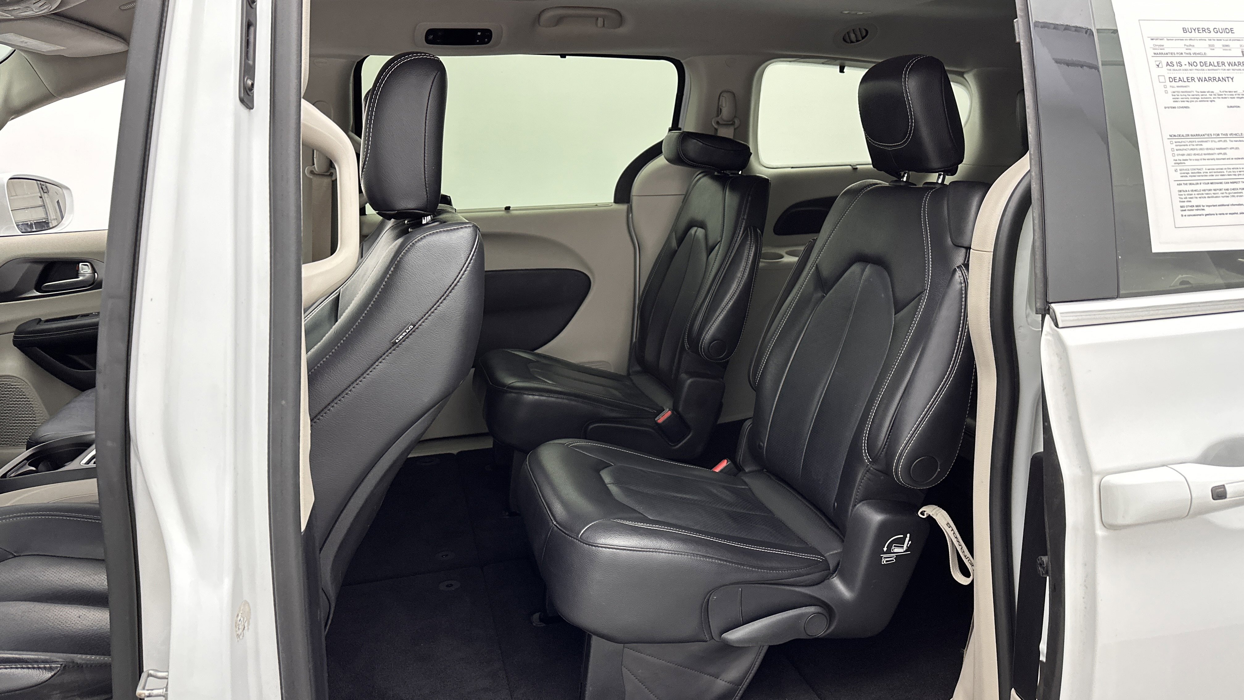 Used 2022 Chrysler Pacifica Touring-L FWD image 21