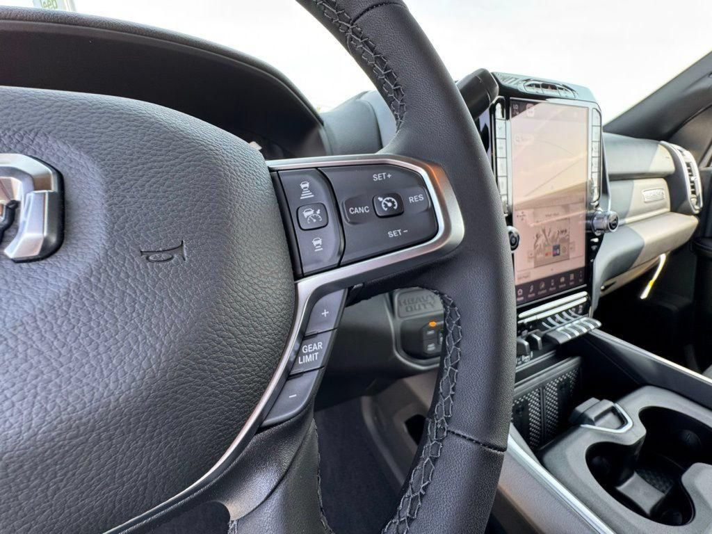 New 2026 RAM 2500 Big Horn AWD/4WD image 22