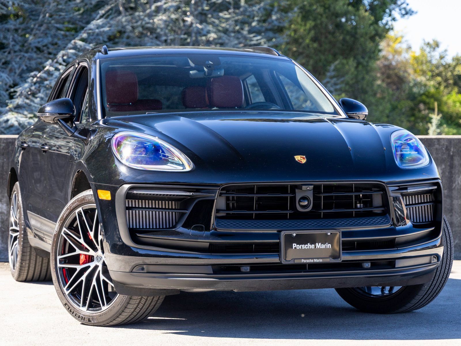 Certified 2025 Porsche Macan S image 6