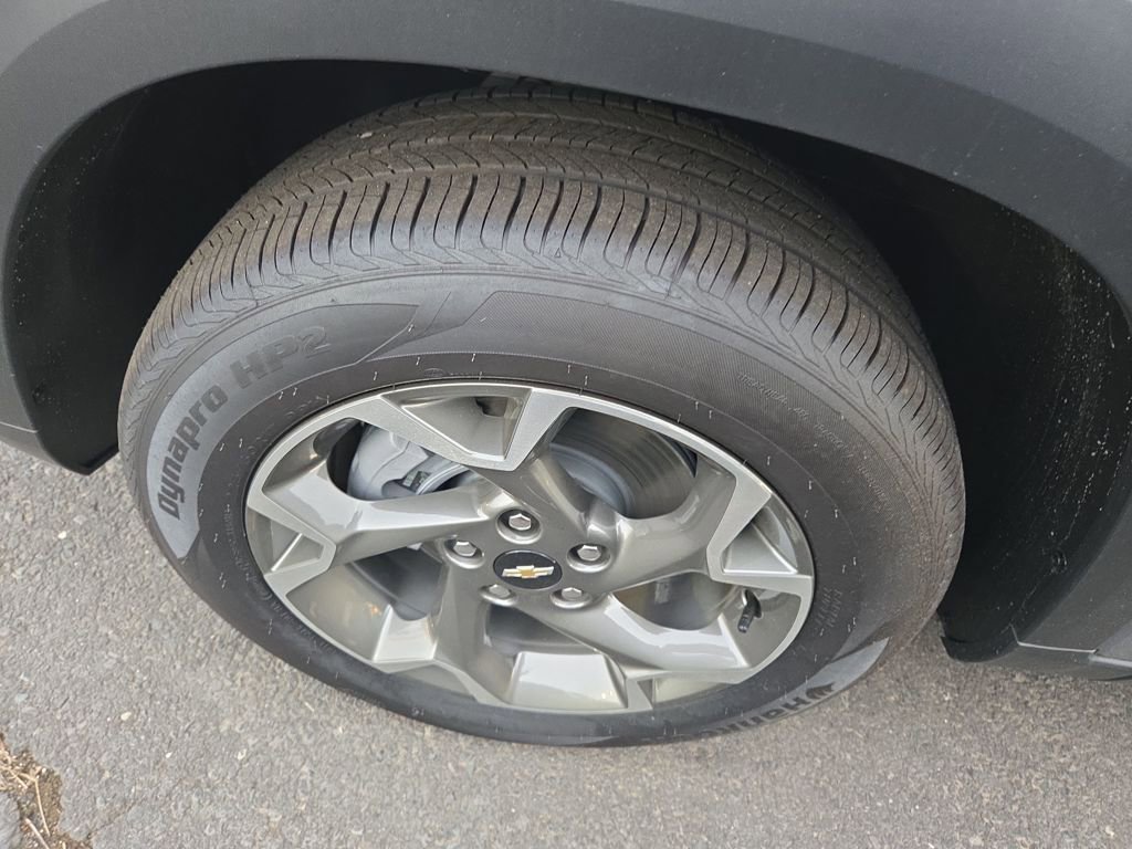 New 2025 Chevrolet Trax LT w/ Driver Confidence Package image 28
