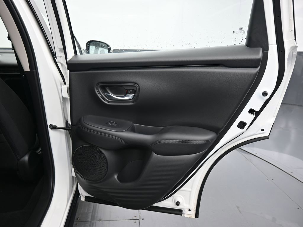 Certified 2025 Honda HR-V LX image 36