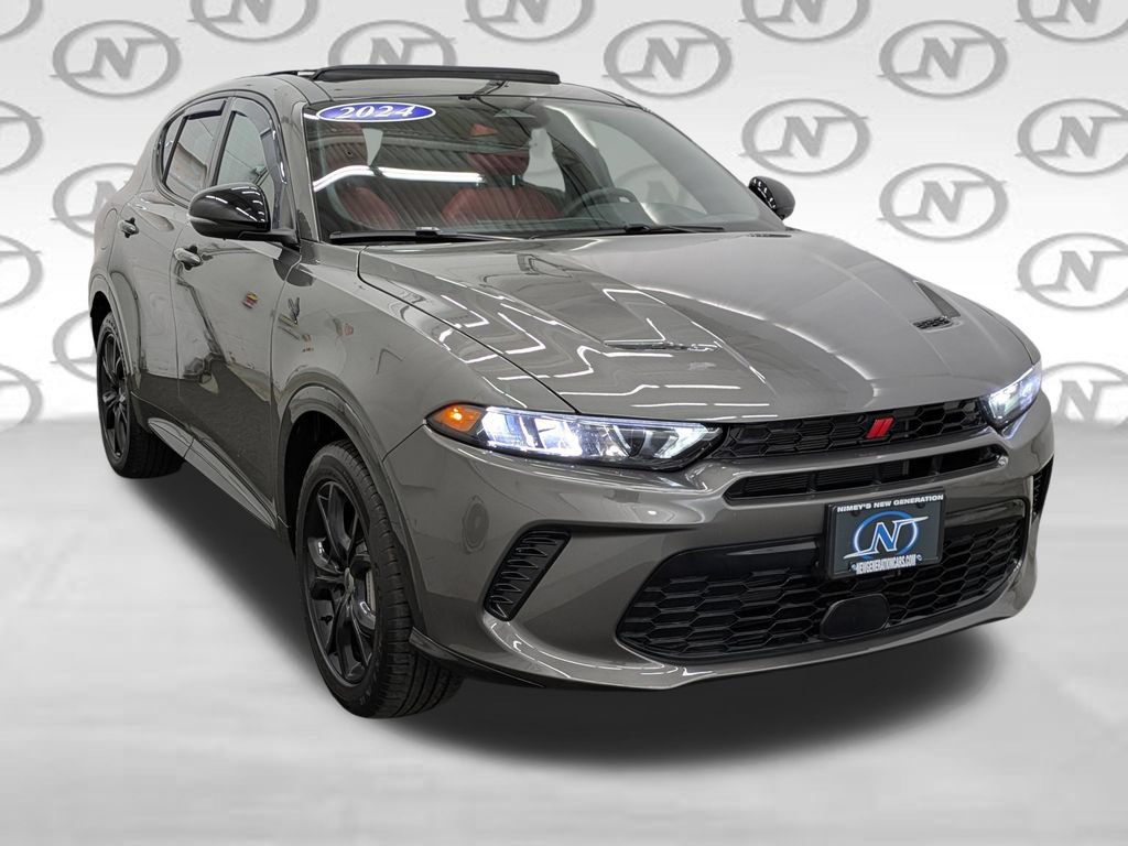 Used 2024 Dodge Hornet R/T Plus w/ R/T Blacktop Package AWD/4WD image 38