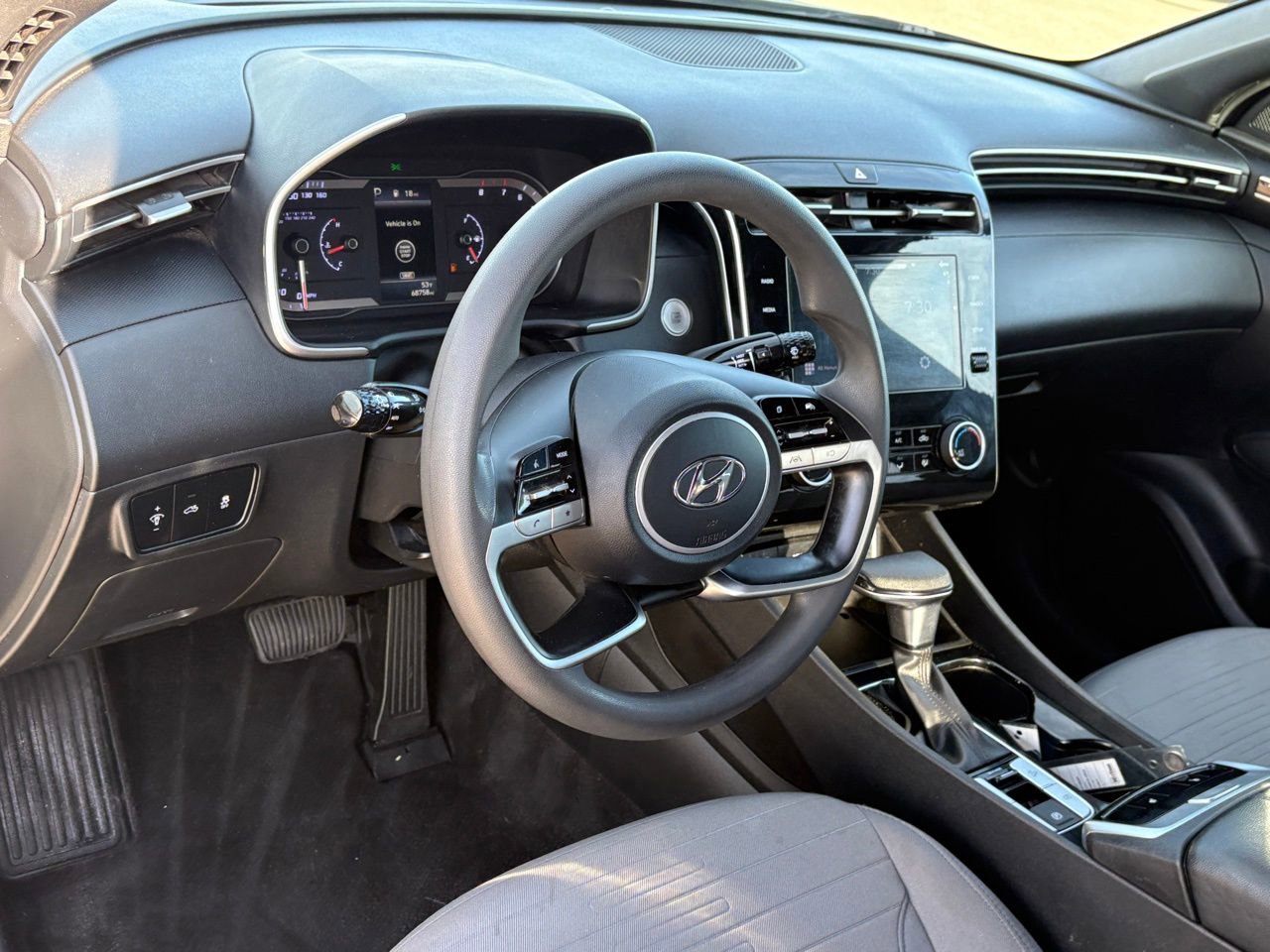 Used 2022 Hyundai Santa Cruz SEL image 15