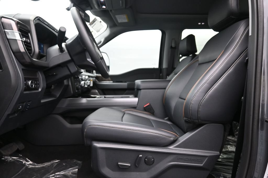 New 2026 Ford F250 Lariat w/ Black Appearance Package AWD/4WD image 20