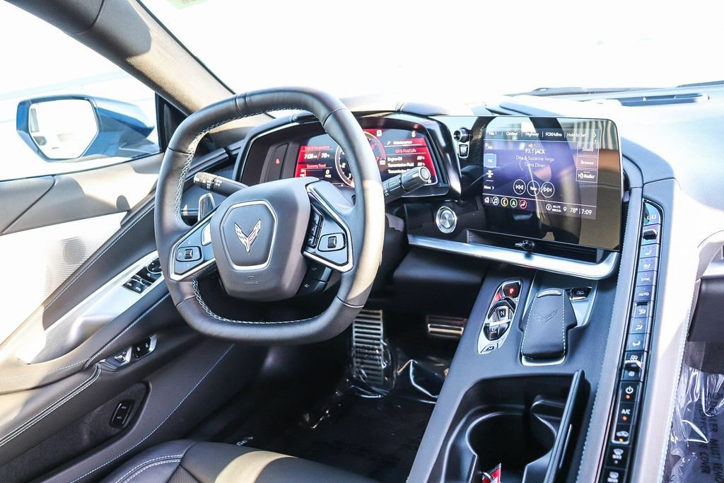 Used 2023 Chevrolet Corvette Stingray Preferred Cpe w/ Z51 Performance Package RWD image 14