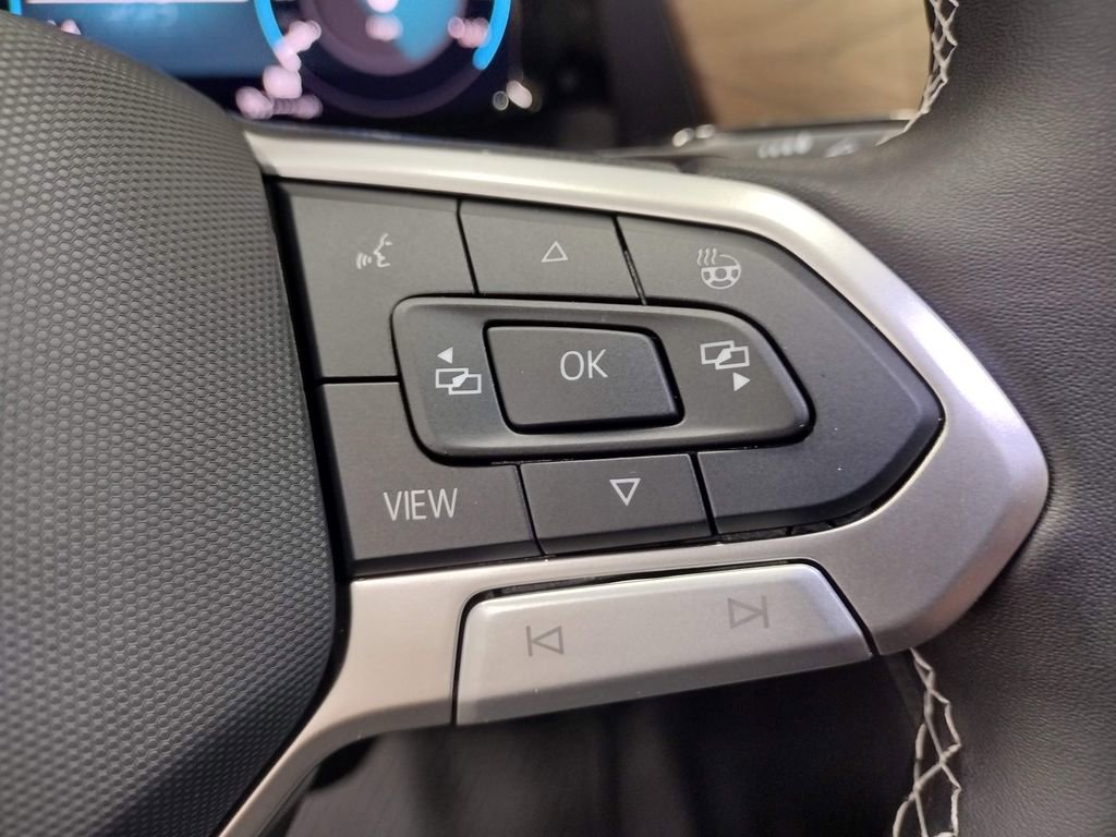 New 2026 Volkswagen Atlas SE image 28