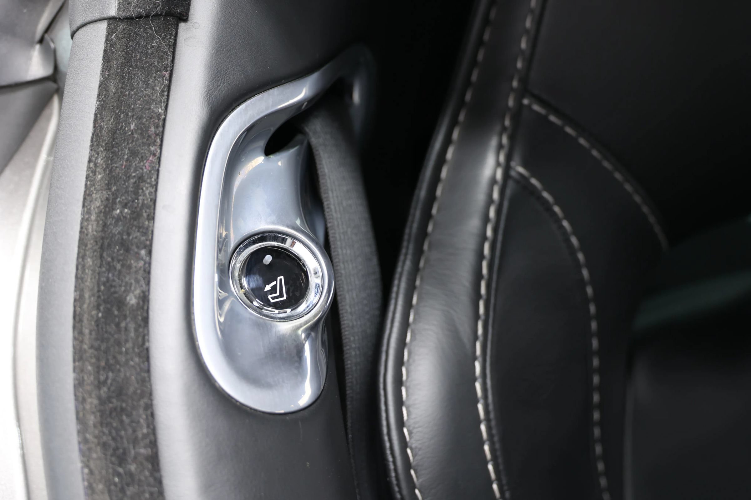 Used 2015 Aston Martin Rapide S RWD image 74