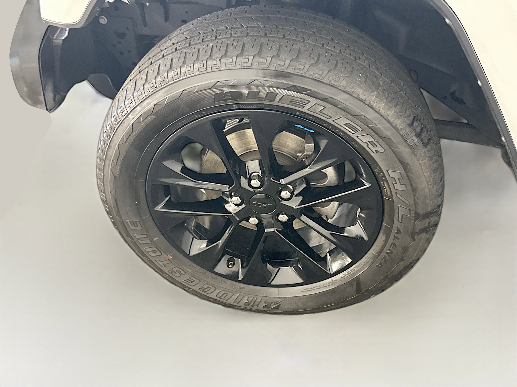 Used 2023 Jeep Wrangler Unlimited Sahara AWD/4WD image 11