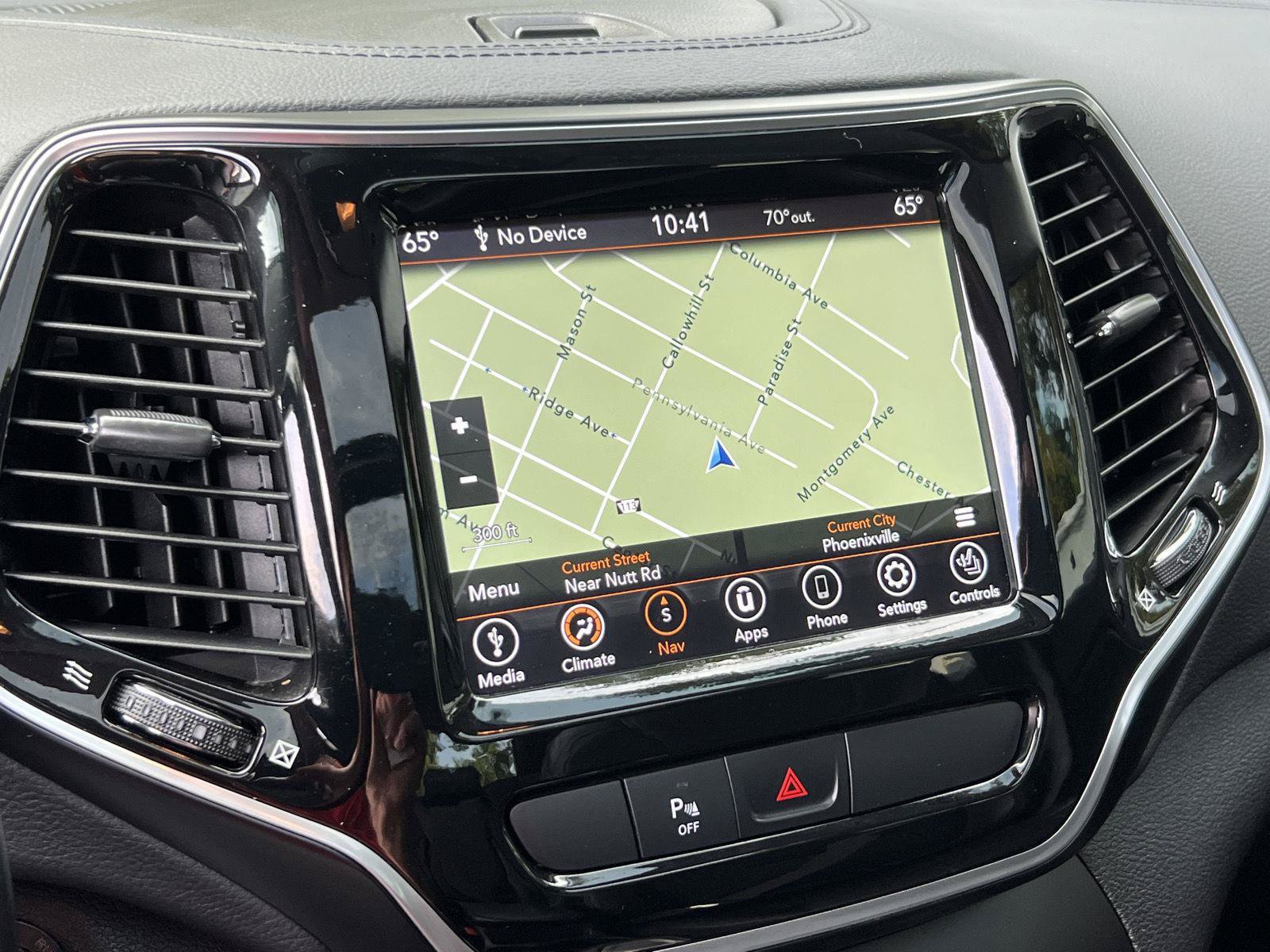 Used 2020 Jeep Cherokee Limited AWD/4WD image 26