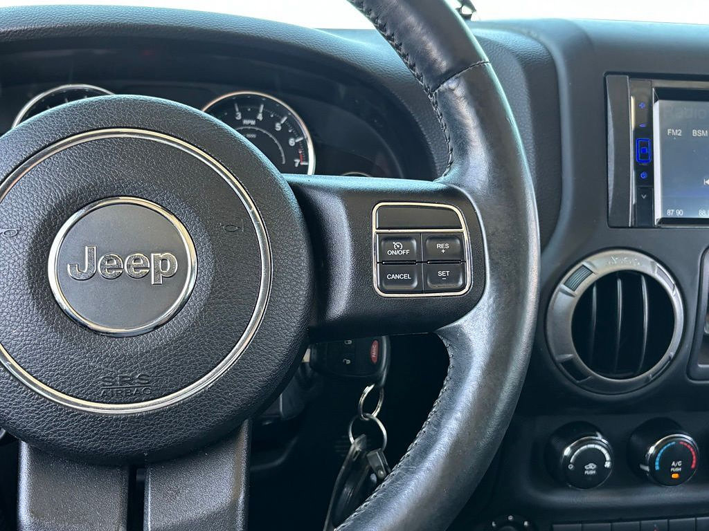 Used 2014 Jeep Wrangler Unlimited Sport w/ Quick Order Package 24S AWD/4WD image 17
