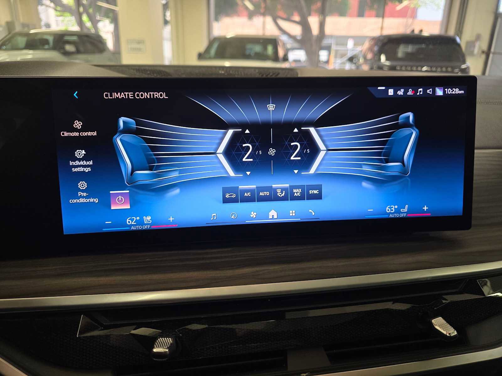 Used 2024 BMW X5 xDrive50e w/ M Sport Package image 31