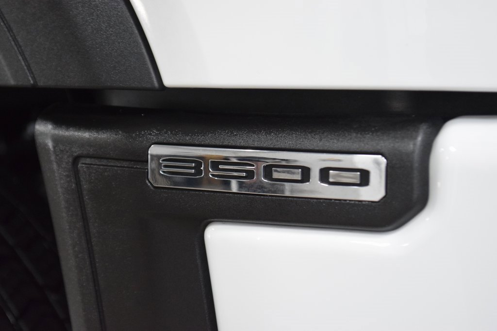 Used 2024 GMC Sierra 3500 Denali w/ Denali Reserve Package image 13