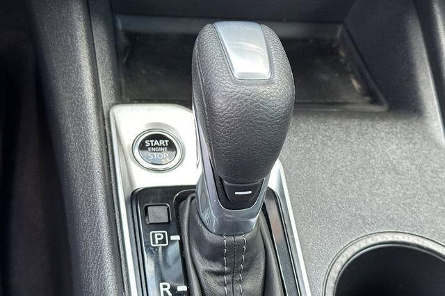 Used 2025 Nissan Altima 2.5 SV FWD image 25