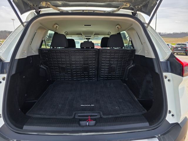 Used 2021 Nissan Rogue S image 35