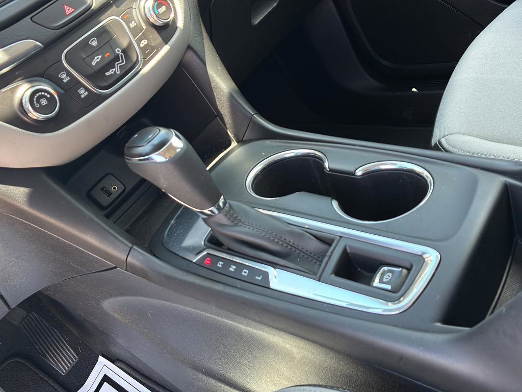 Used 2018 Chevrolet Equinox LS FWD image 33