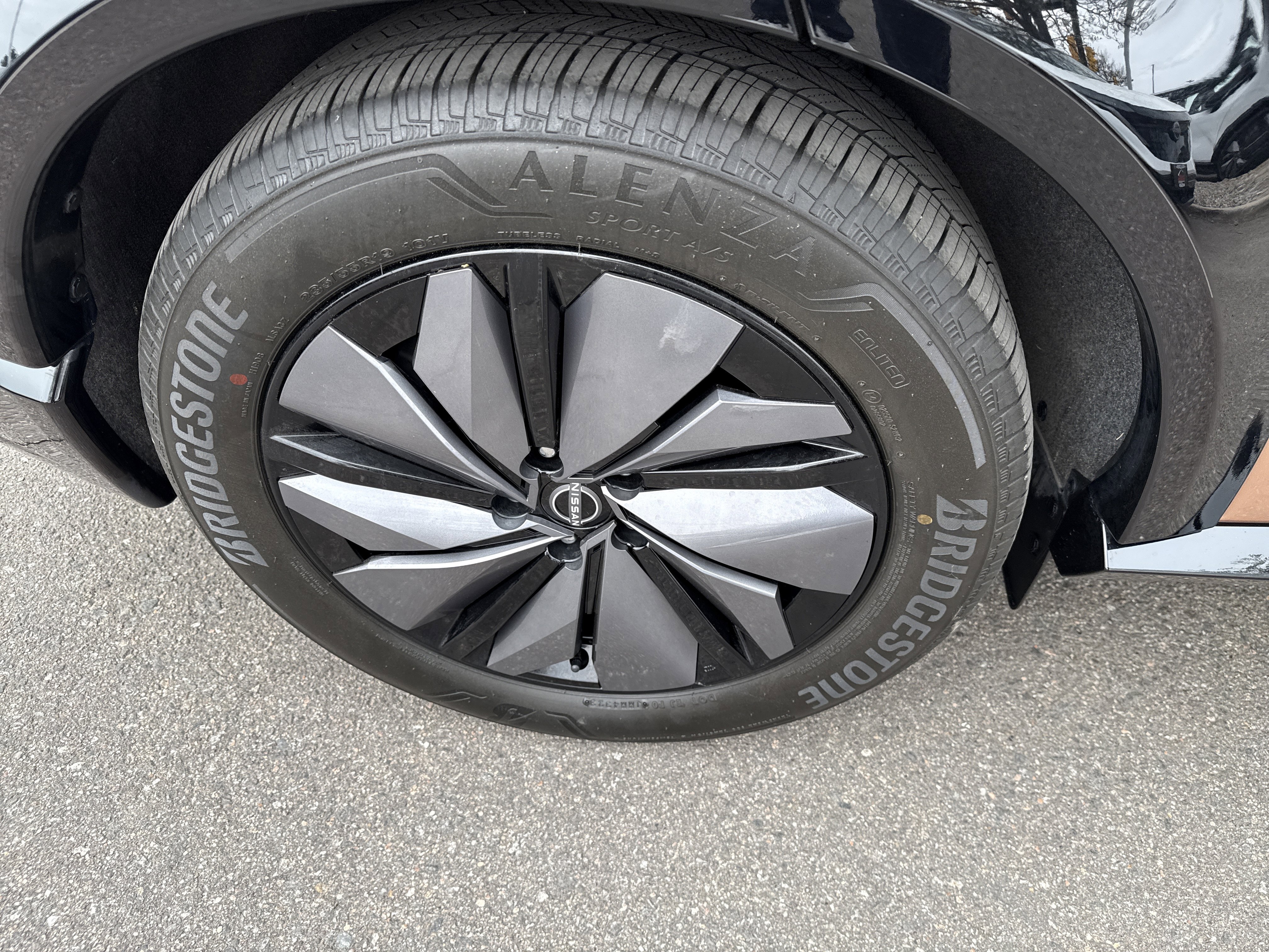 Certified 2024 Nissan Ariya AWD image 11