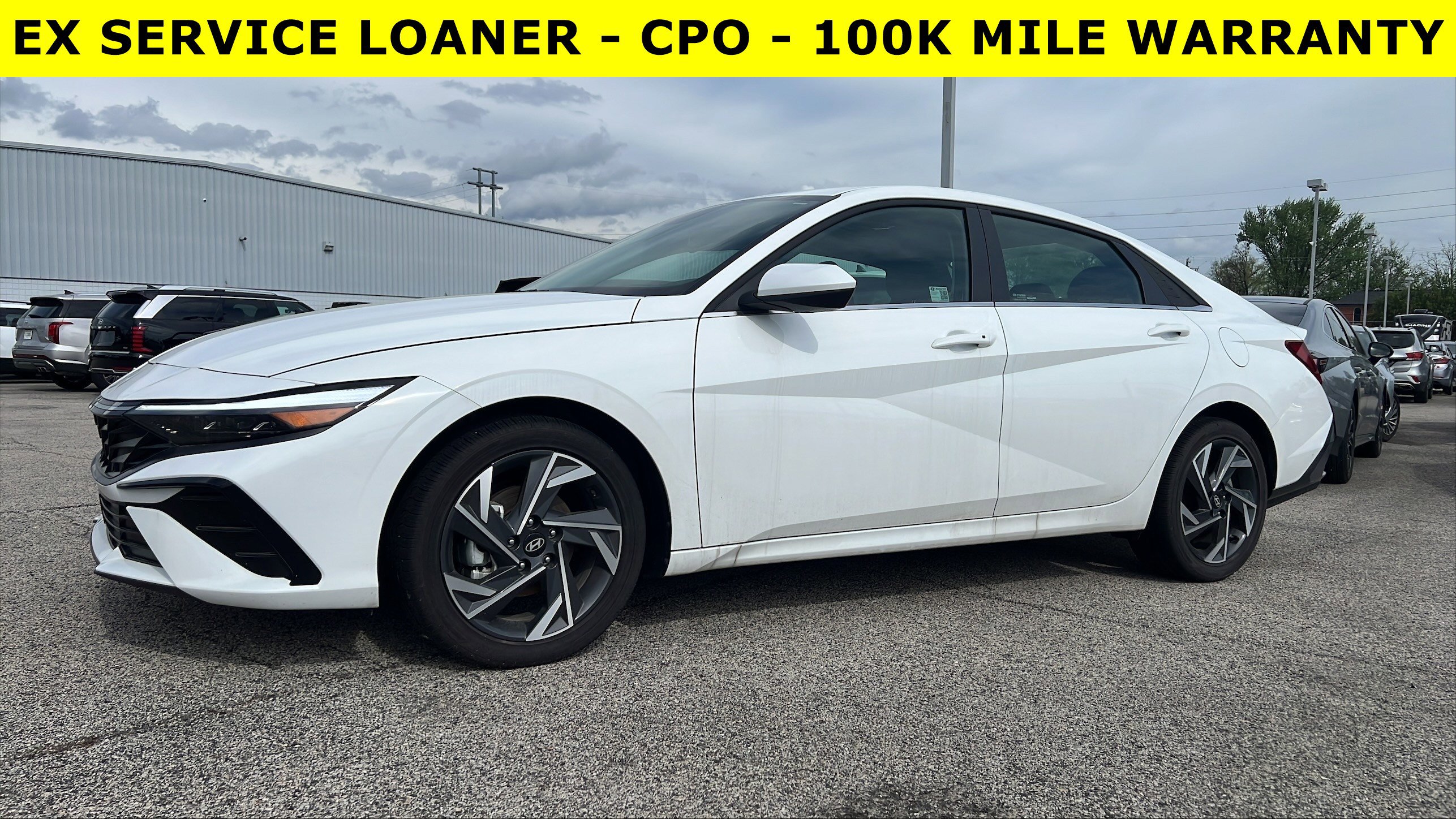 Used 2025 Hyundai Elantra SEL image 4