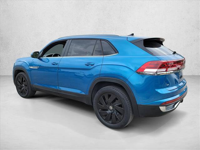 Used 2024 Volkswagen Atlas Cross Sport SE w/ Panoramic Sunroof Package FWD image 7