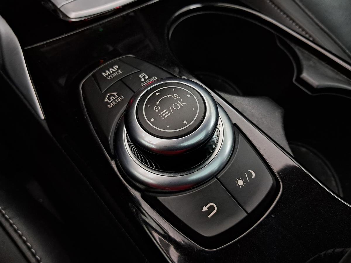 Used 2018 INFINITI QX30 AWD image 21