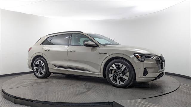 Used 2022 Audi e-tron Premium w/ Convenience Plus Package AWD/4WD image 11