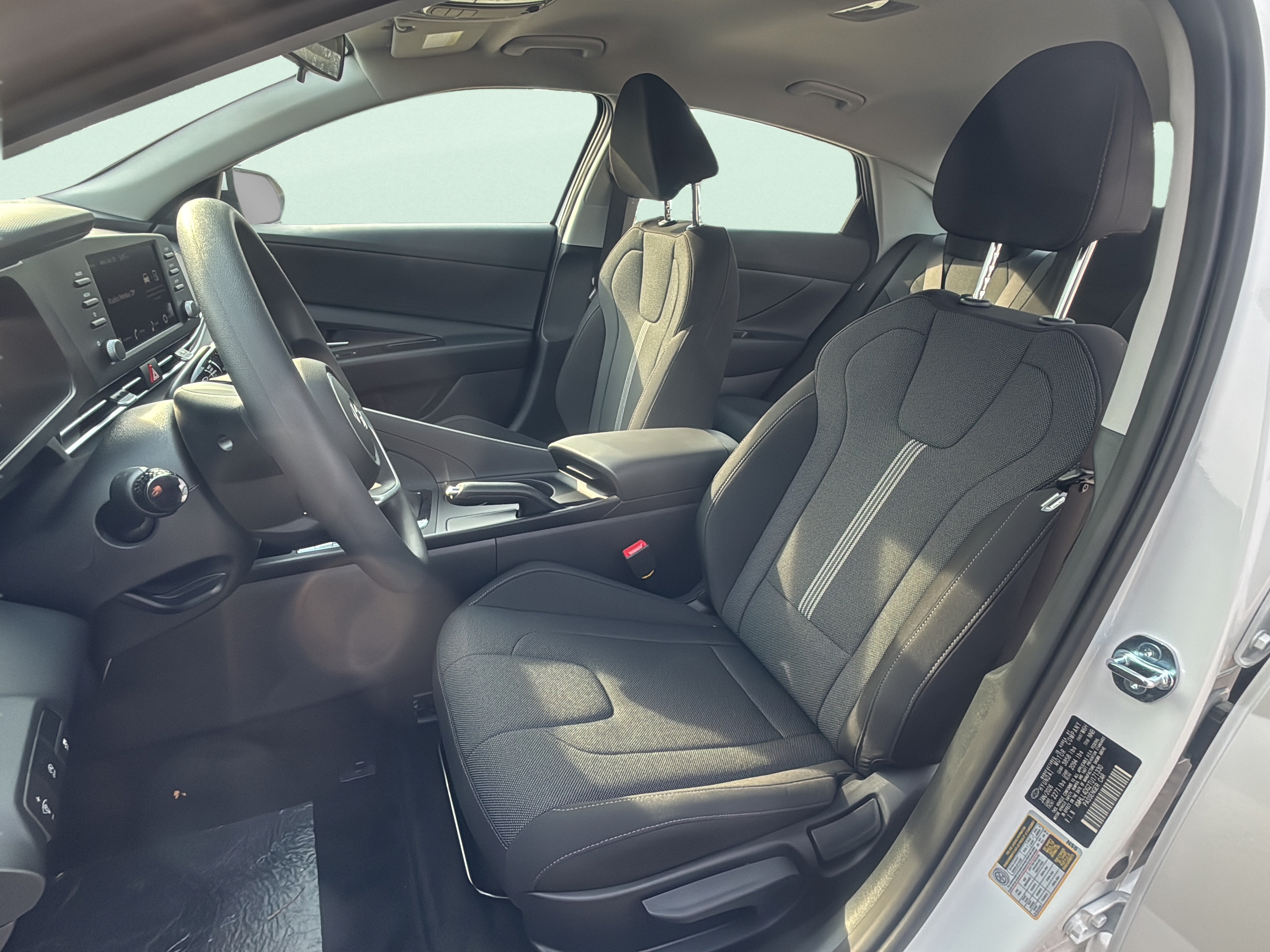 Certified 2026 Hyundai Elantra SE FWD image 20