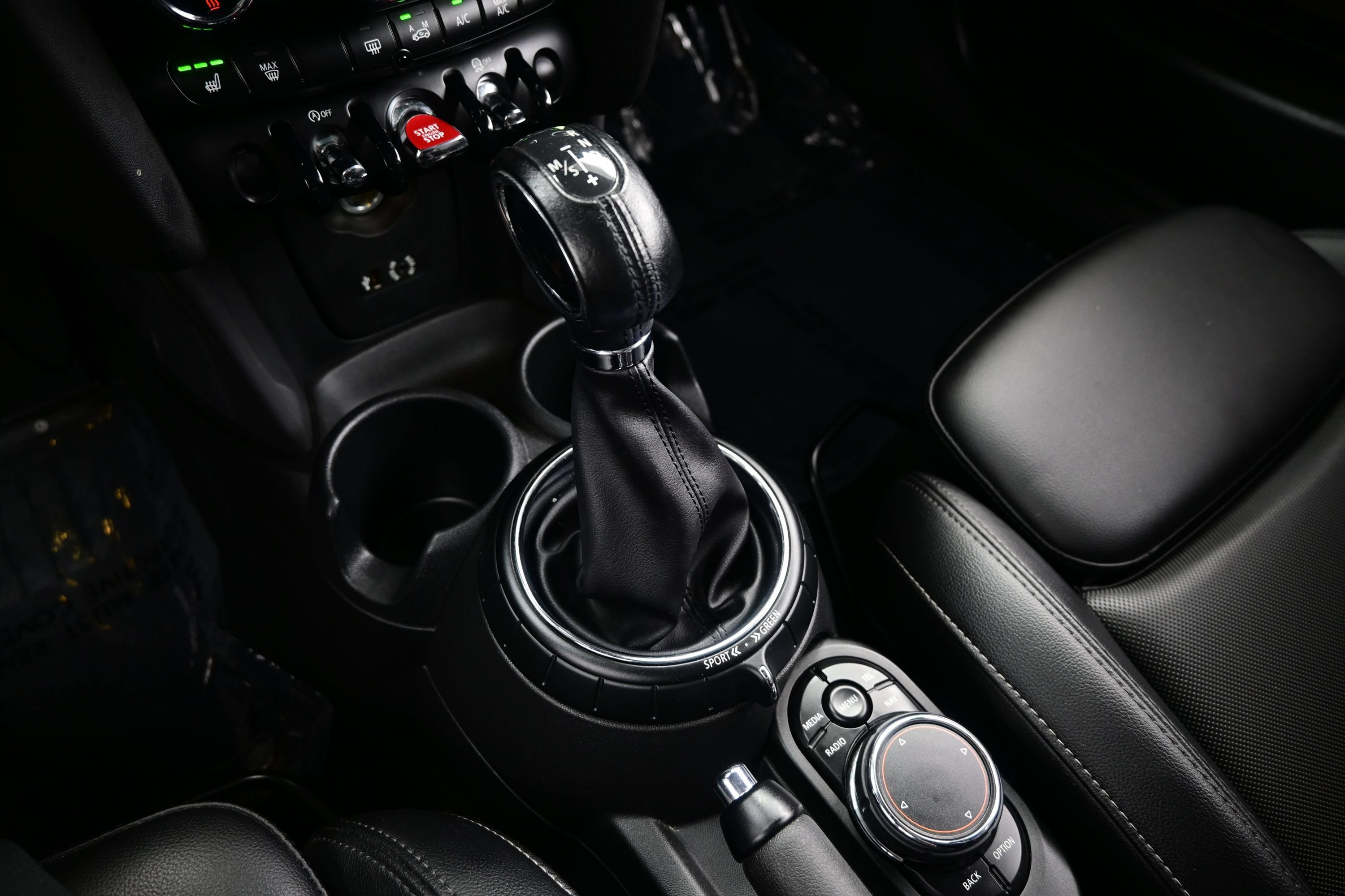 Used 2015 MINI Cooper 2-Door Hardtop FWD image 18