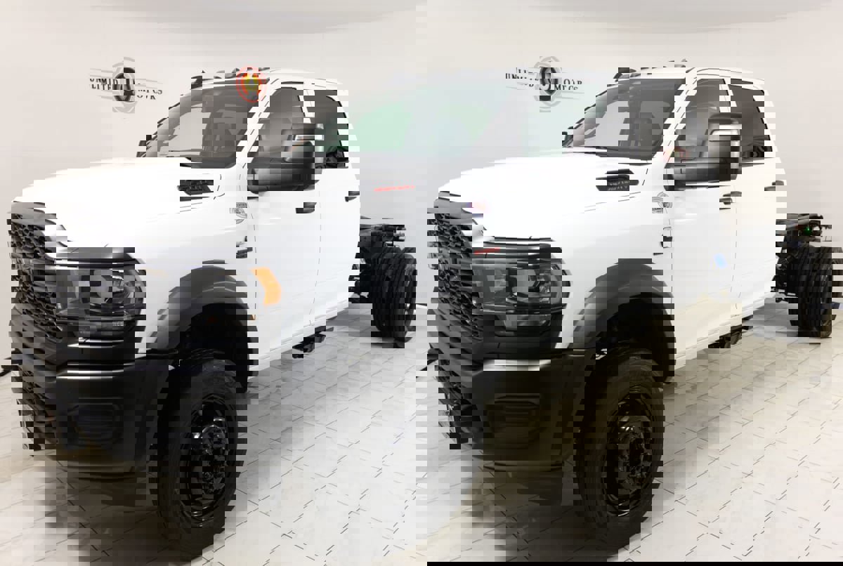 Used 2024 RAM 5500 Tradesman w/ Max Tow Package AWD/4WD image 5