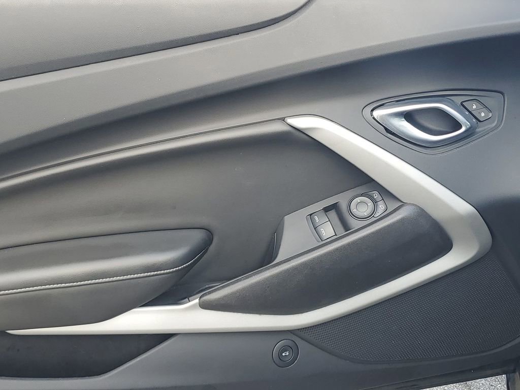 Used 2020 Chevrolet Camaro LS image 40