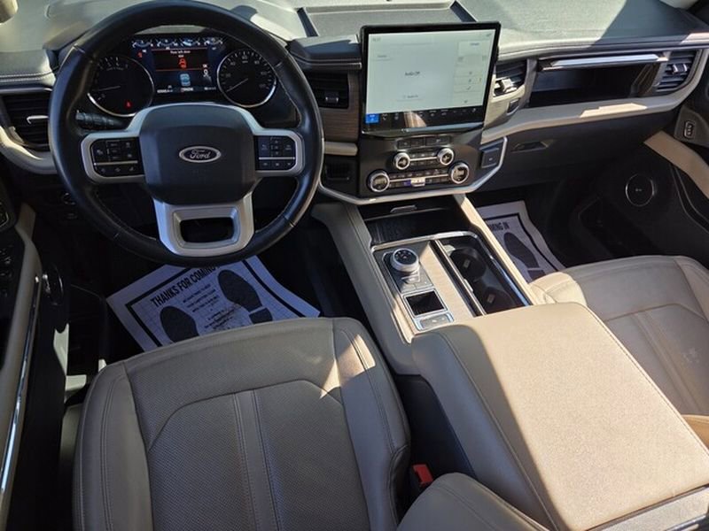 Used 2024 Ford Expedition Limited RWD image 10