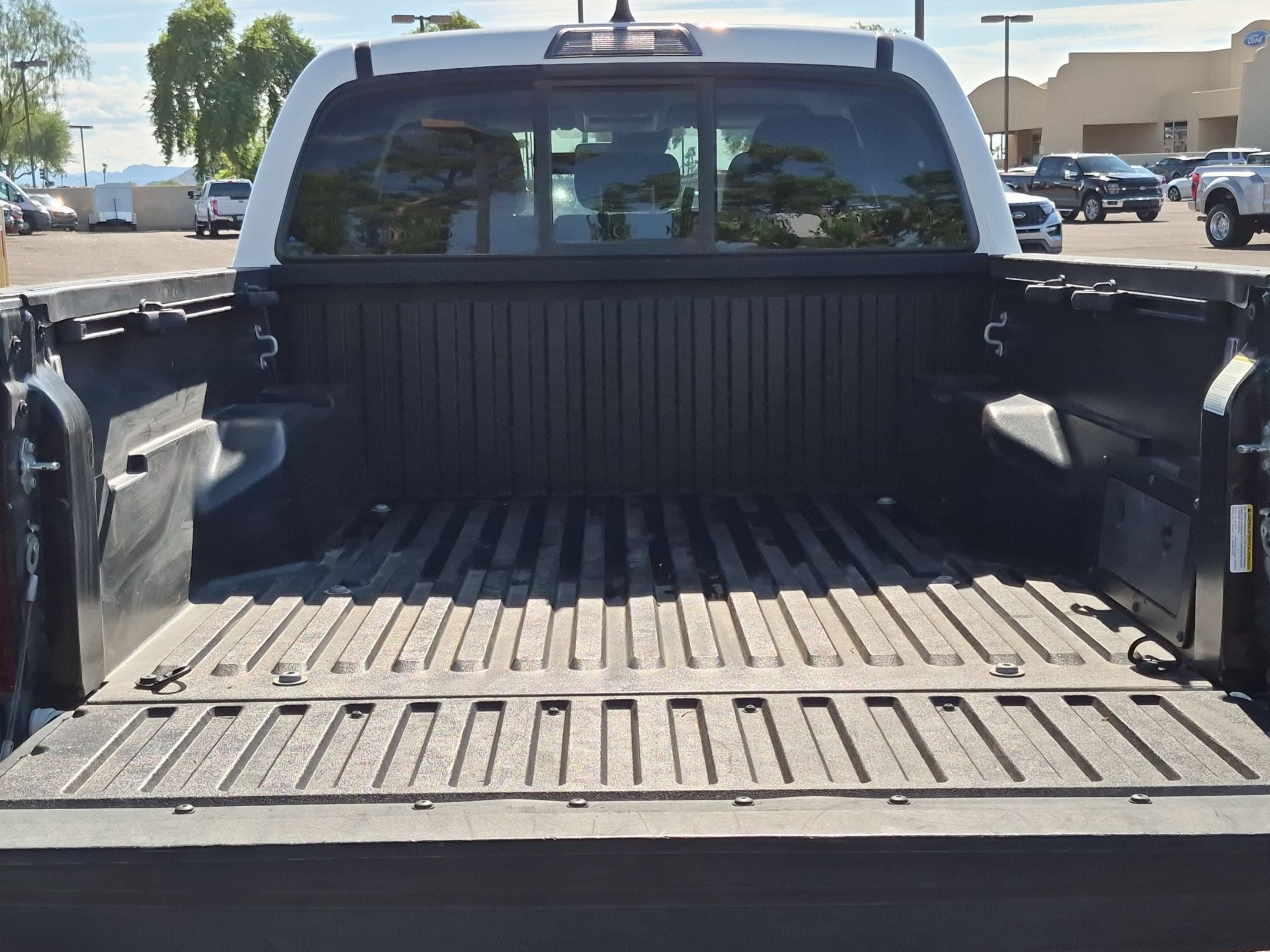 Used 2021 Toyota Tacoma SR5 RWD image 6