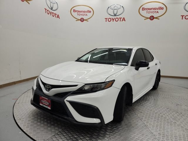 Used 2021 Toyota Camry SE FWD image 2