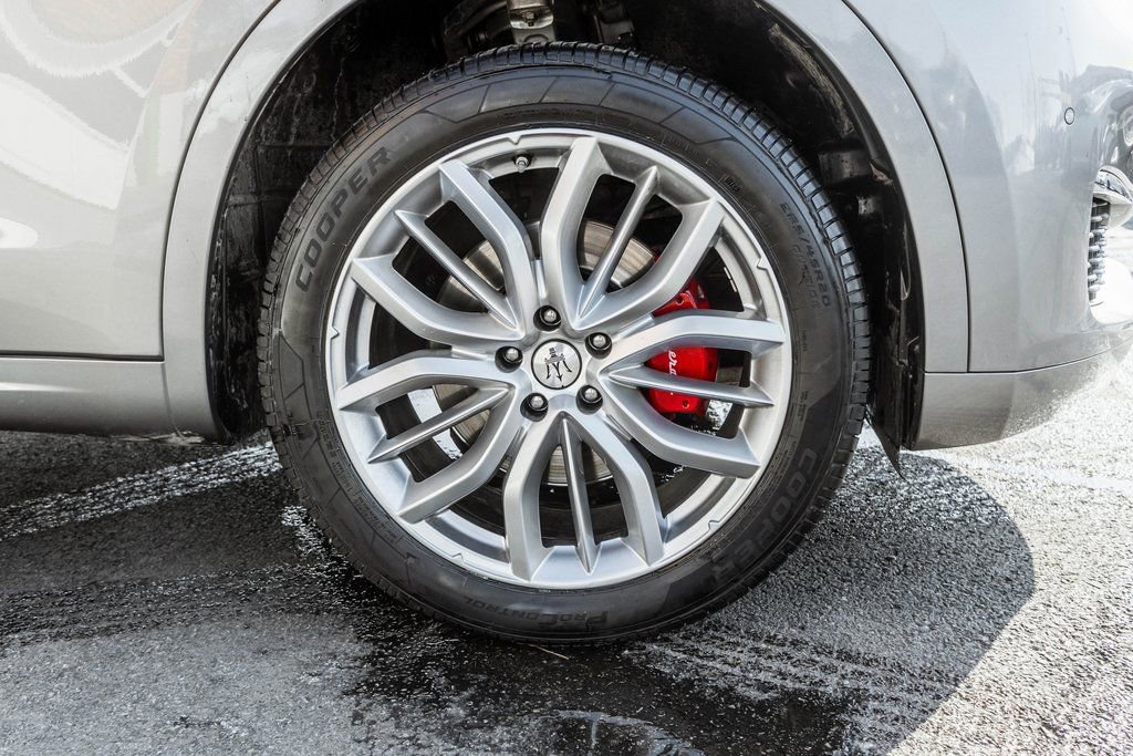 Used 2022 Maserati Levante GT image 5