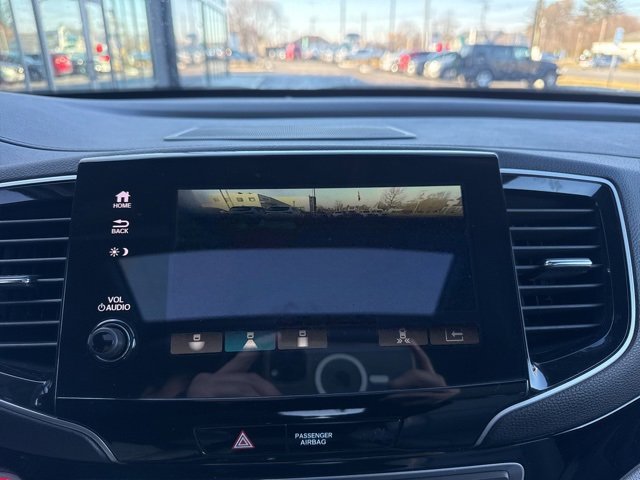 Used 2022 Honda Pilot Touring image 19