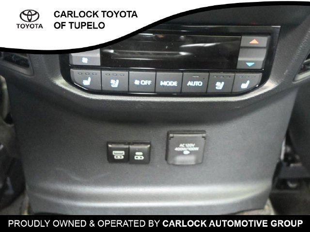Used 2024 Toyota Sequoia Capstone AWD/4WD image 28