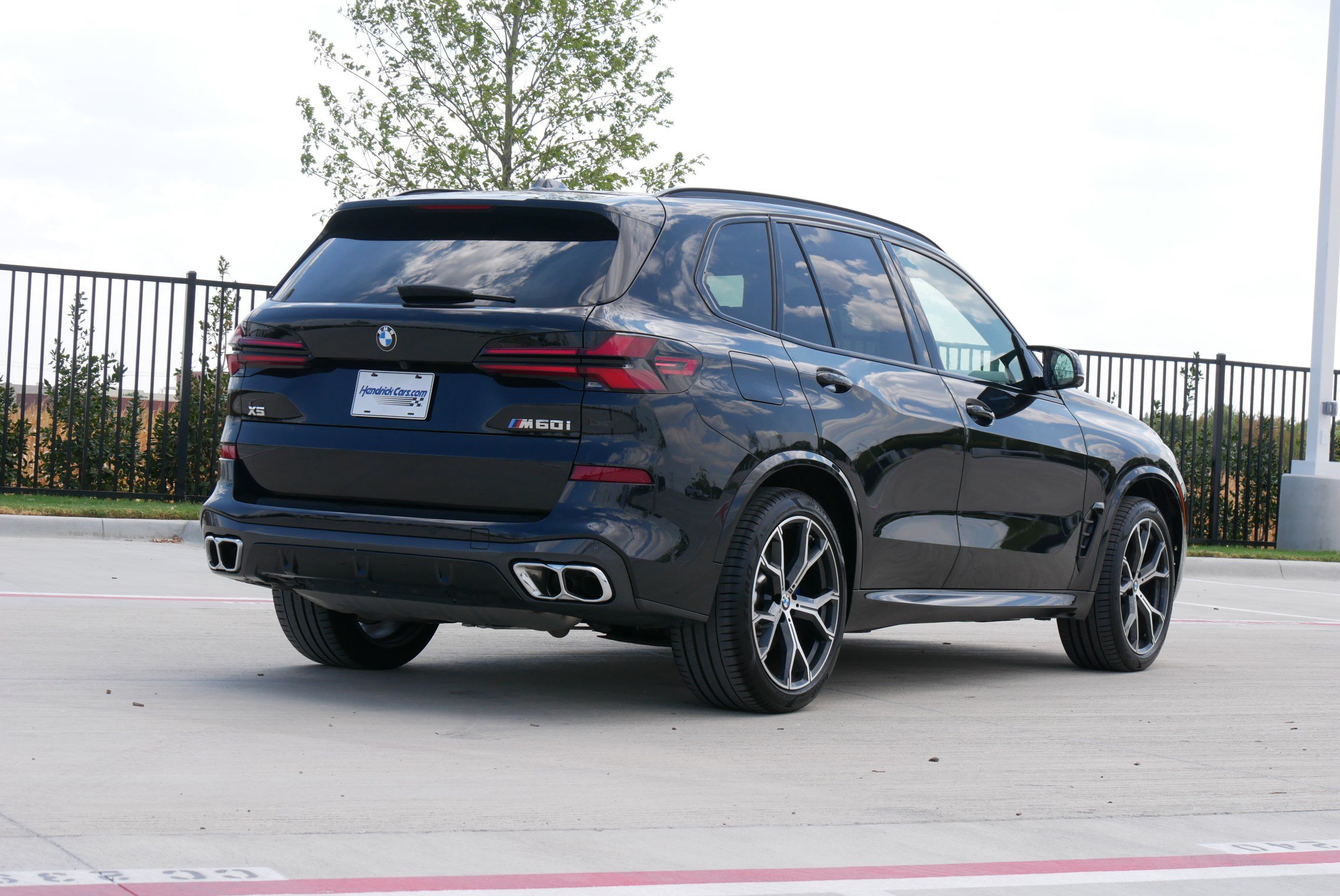 Certified 2026 BMW X5 M60i AWD/4WD image 9