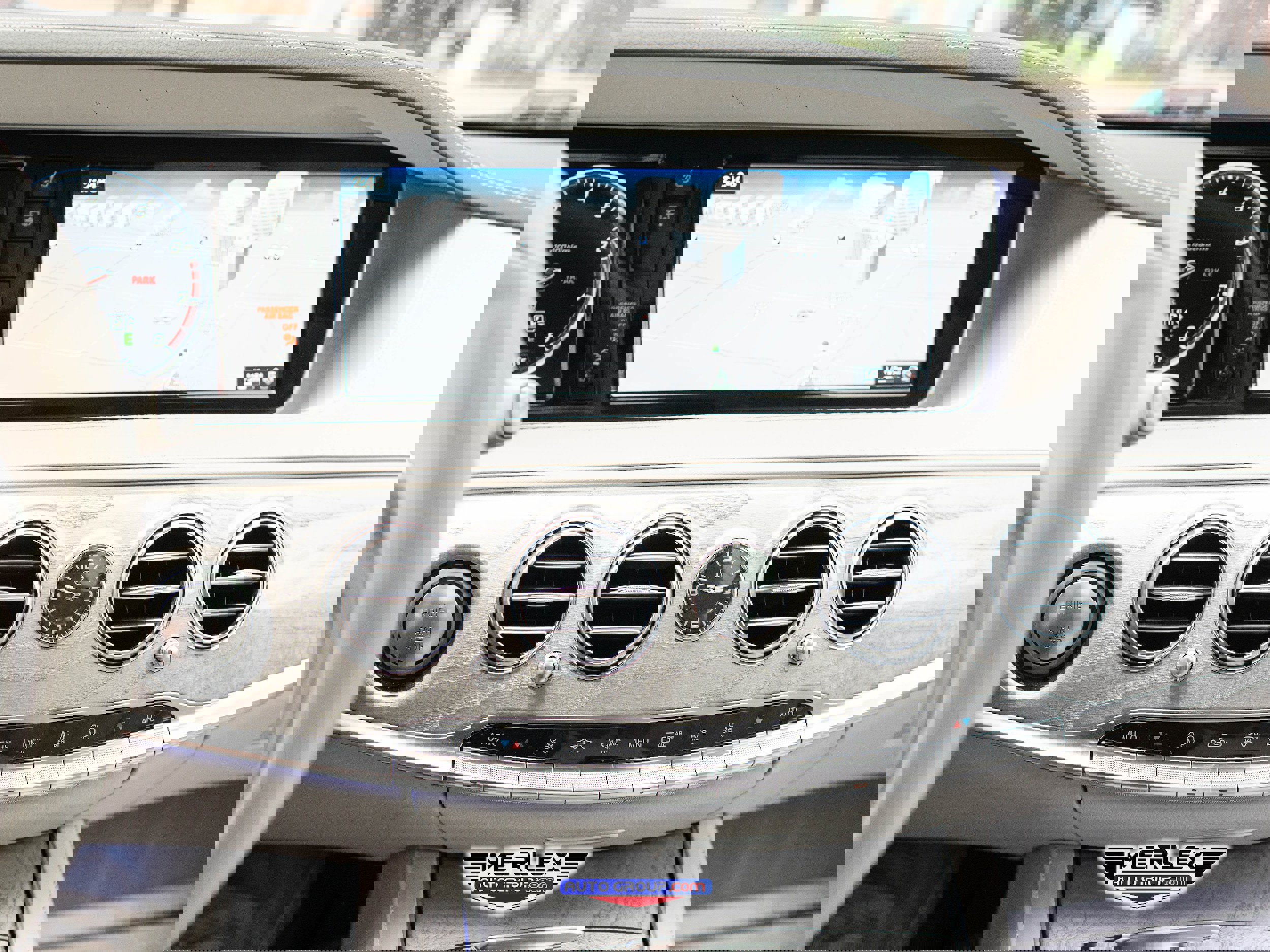 Used 2017 Mercedes-Benz S 550 4MATIC Sedan image 31