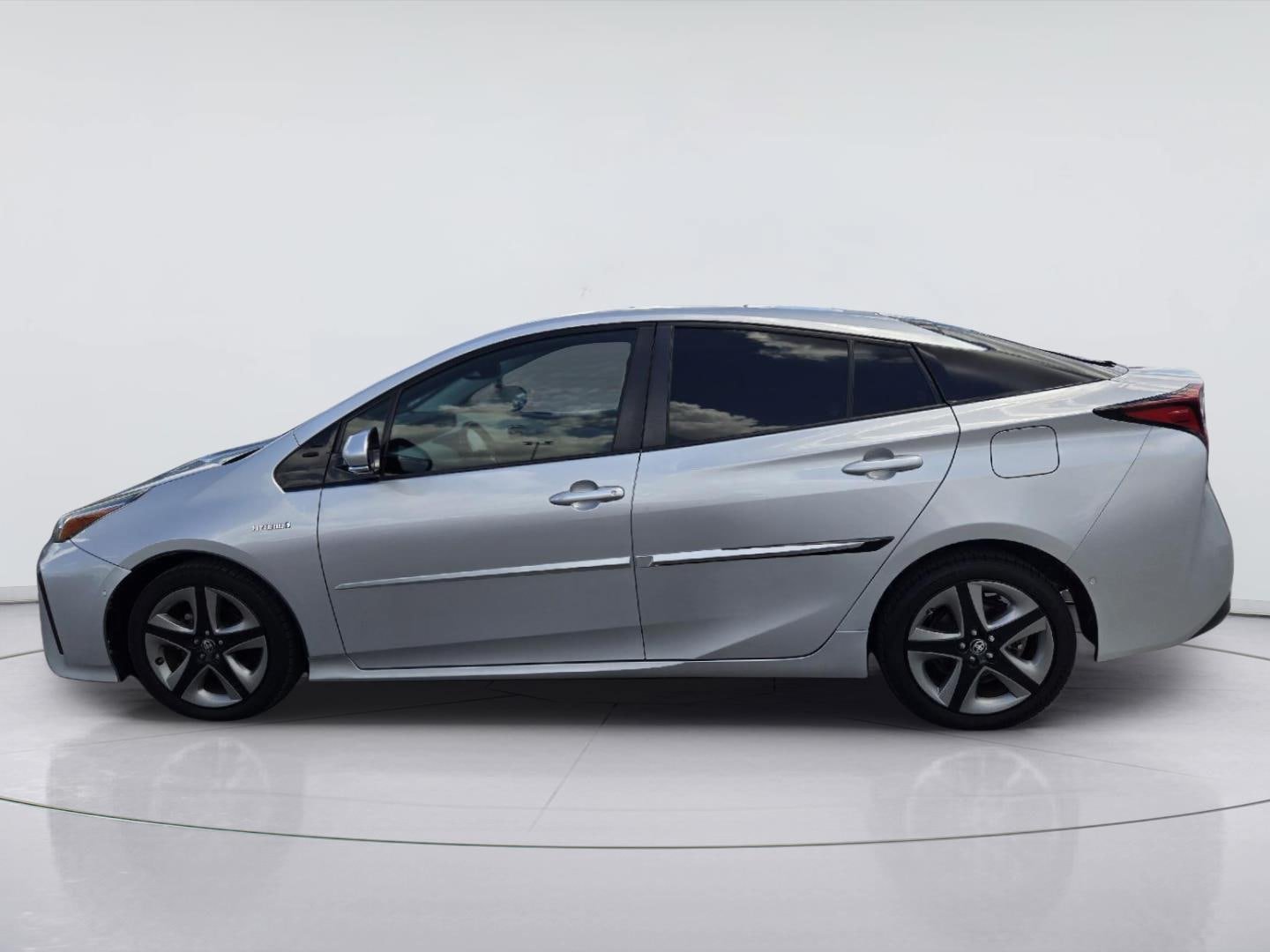 Used 2019 Toyota Prius Limited FWD image 5