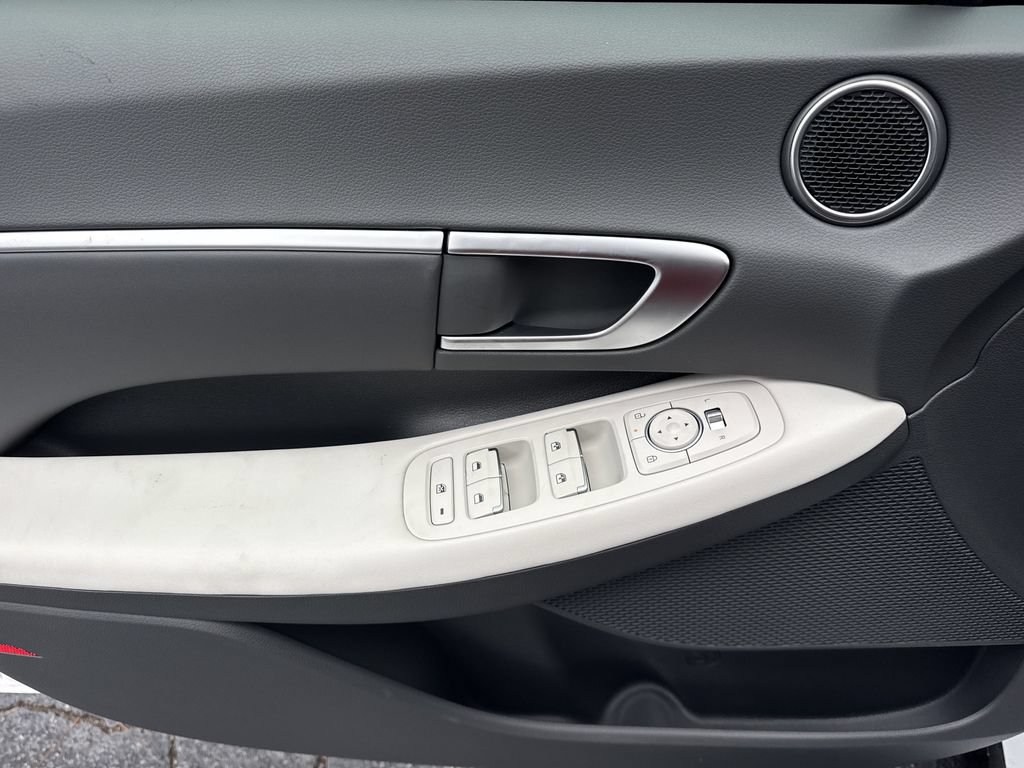 New 2026 Hyundai Sonata SEL FWD image 10
