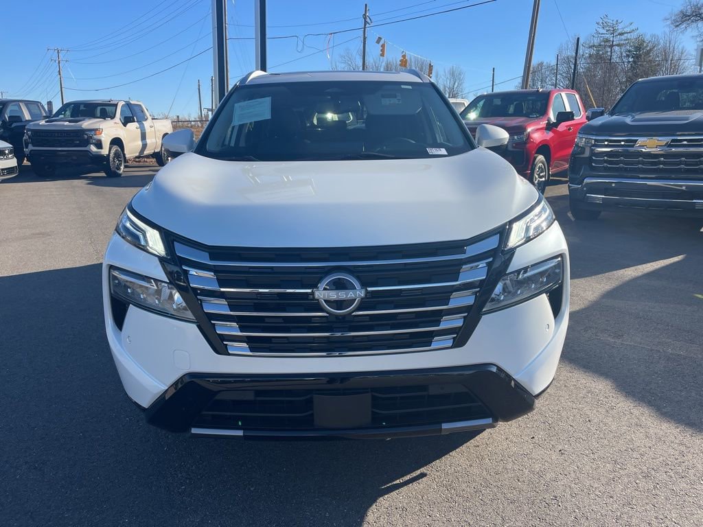 Used 2024 Nissan Rogue Platinum w/ Platinum Premium Package image 8