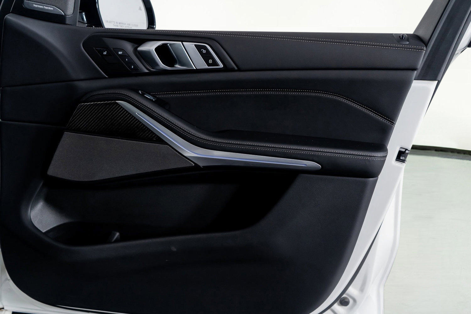 Used 2025 BMW X7 M60i image 47