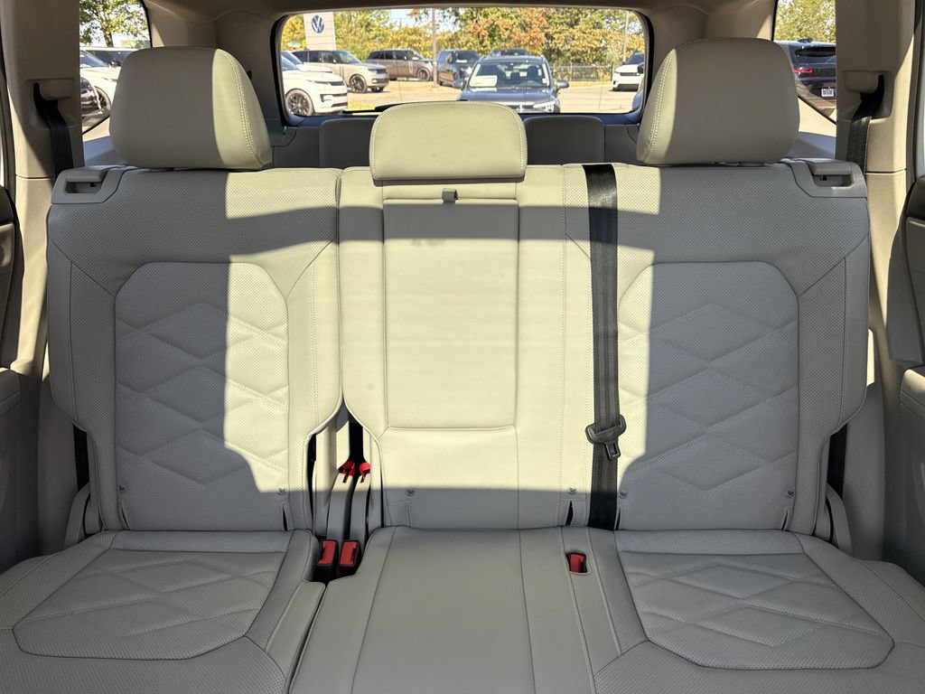 New 2026 Volkswagen Atlas SE FWD image 34