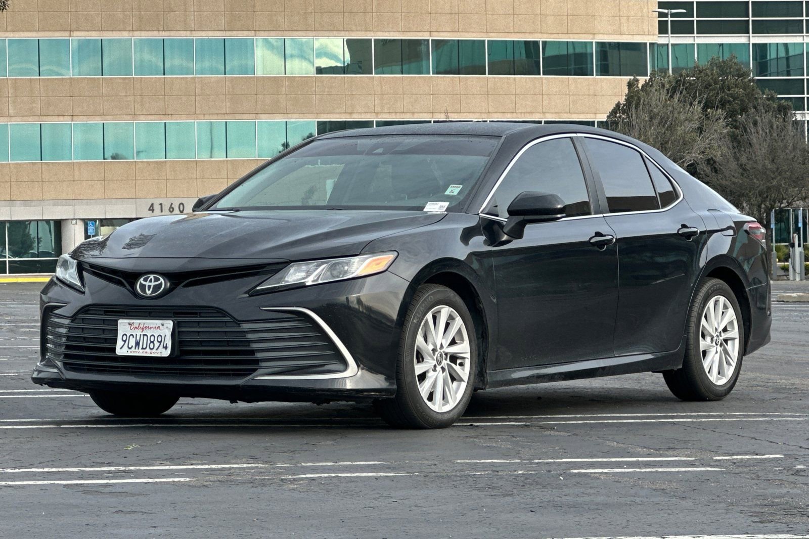 Used 2023 Toyota Camry LE image 8