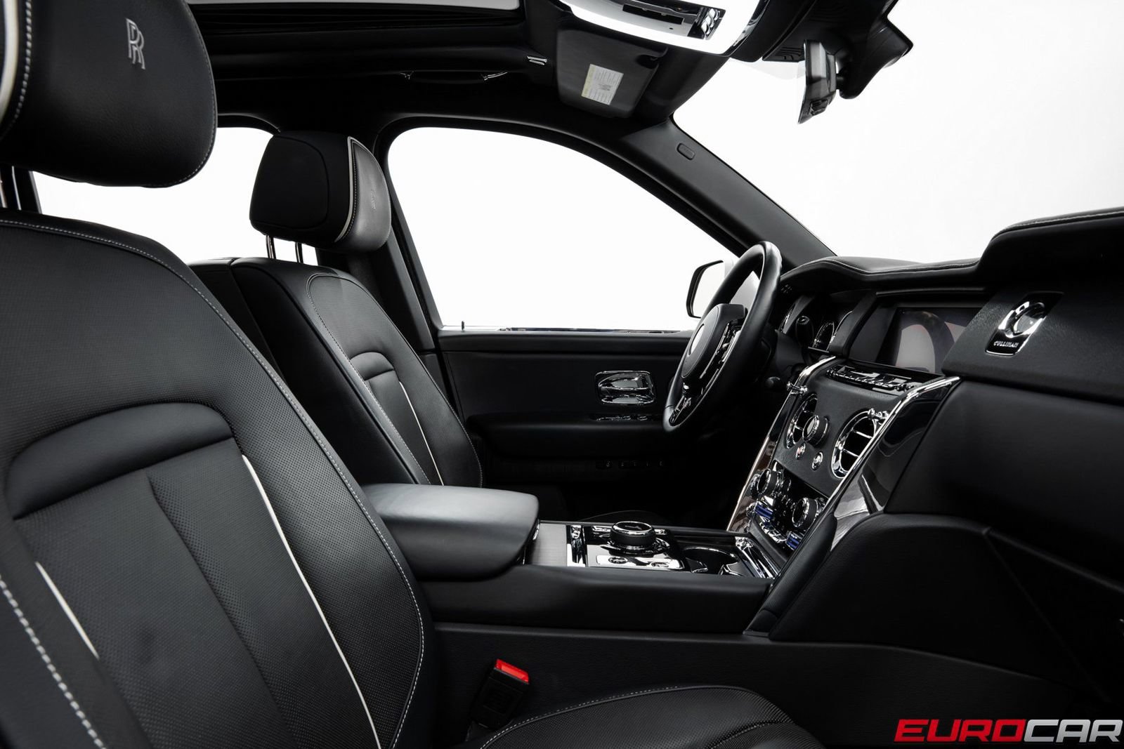 Used 2020 Rolls-Royce Cullinan AWD/4WD image 32
