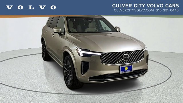 New 2026 Volvo XC90 T8 Plus w/ Protection Package Premier