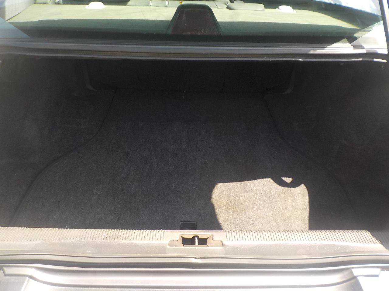 Used 2000 Lincoln LS RWD image 20