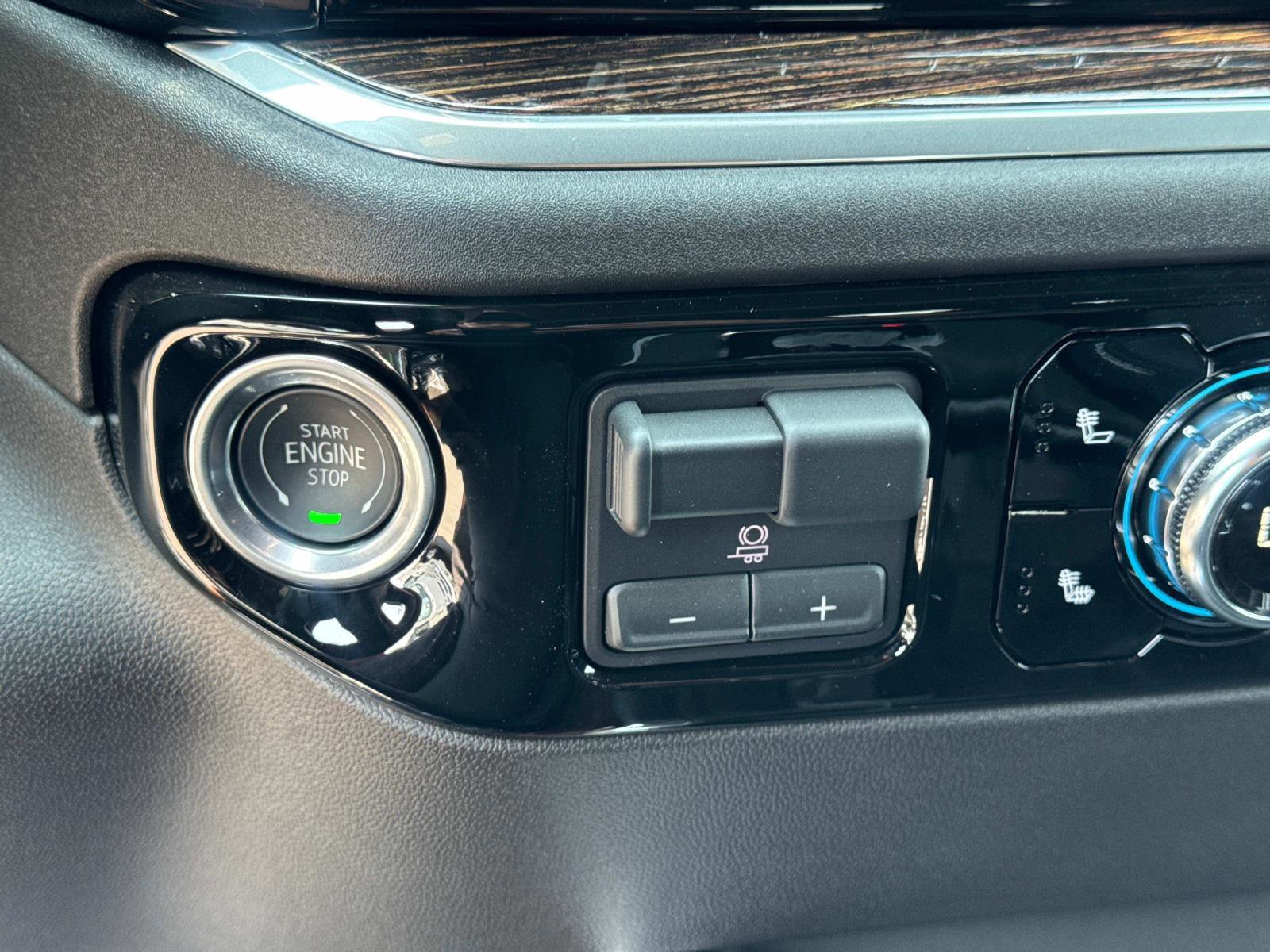 New 2026 GMC Sierra 1500 Elevation image 16