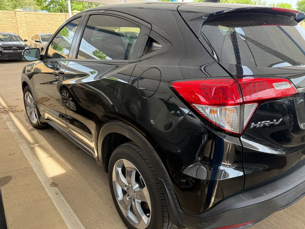 Used 2020 Honda HR-V LX image 7